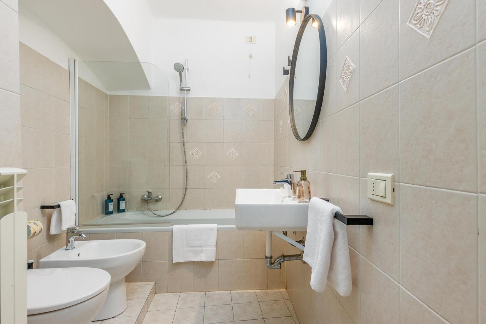 Apartment Near Funicolar Alta Design House *